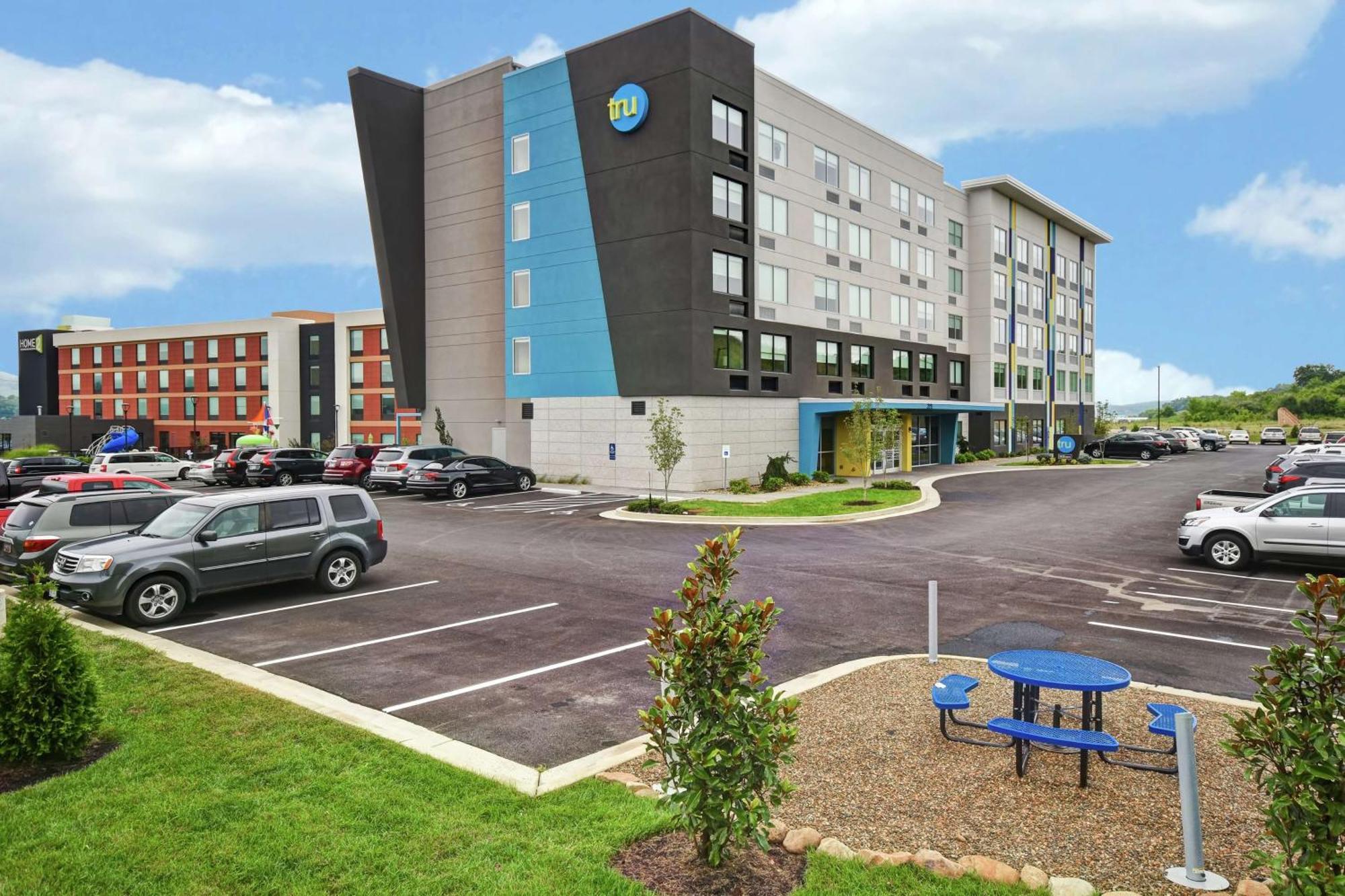 Tru By Hilton Pigeon Forge Hotel Екстериор снимка